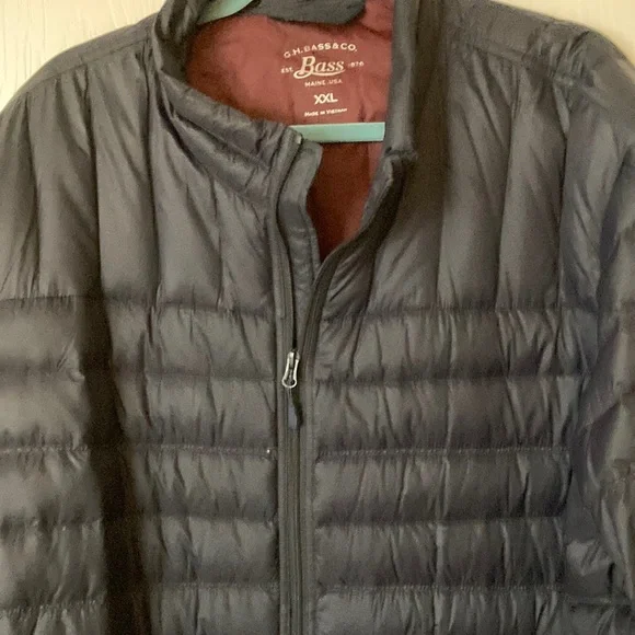 G H Bass & Co. mens warmth without weight jacket. Like new condition - Picture 1 of 3